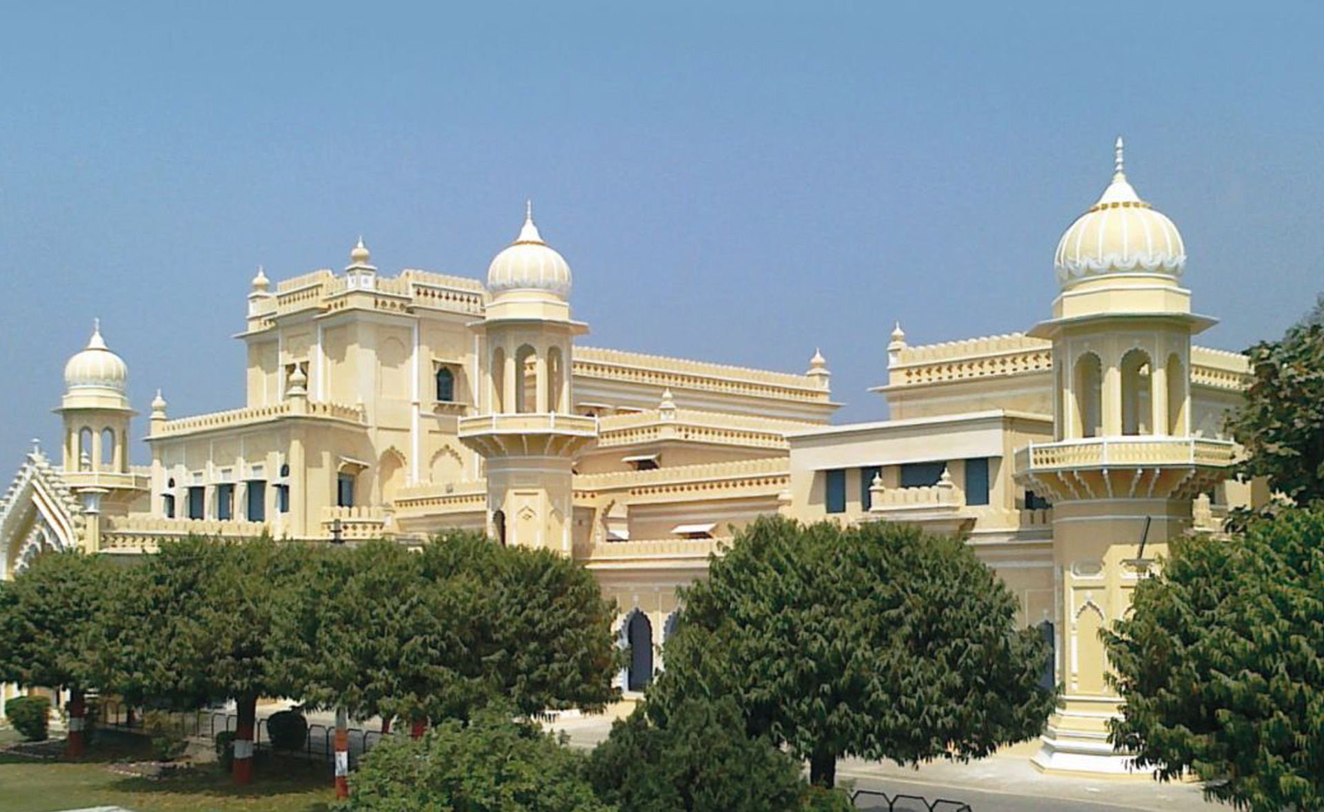 নদওয়াতুল উলামা লখনৌ